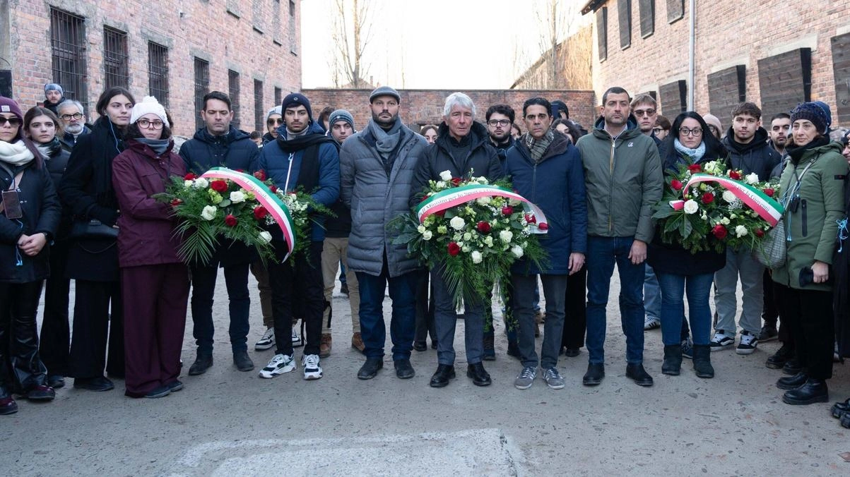 Un momento della visita al campo di concentramento e sterminio di Auschwitz, in Polonia, svolto da Maria Romano