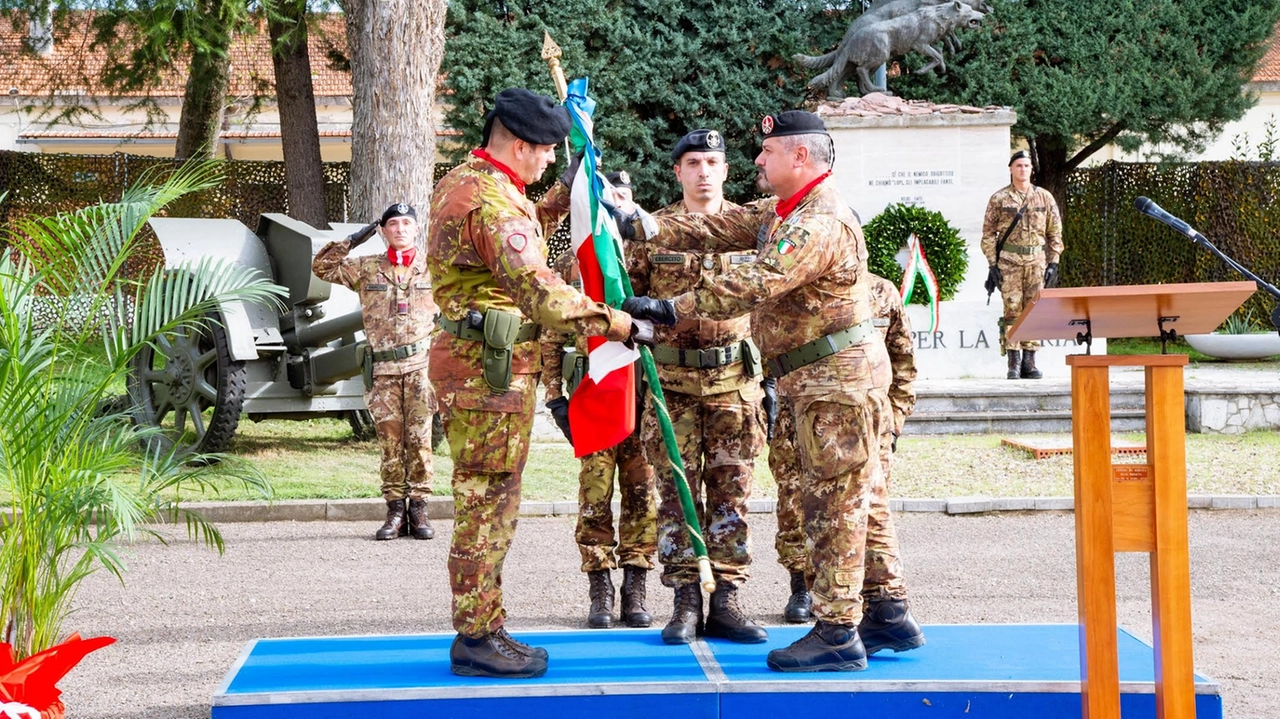 Il passaggio della bandiera di combattimento del 78° Reggimento