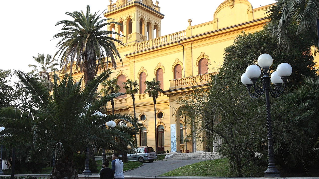 In una foto di archivio la facciata del Kursaal (Goiorani)