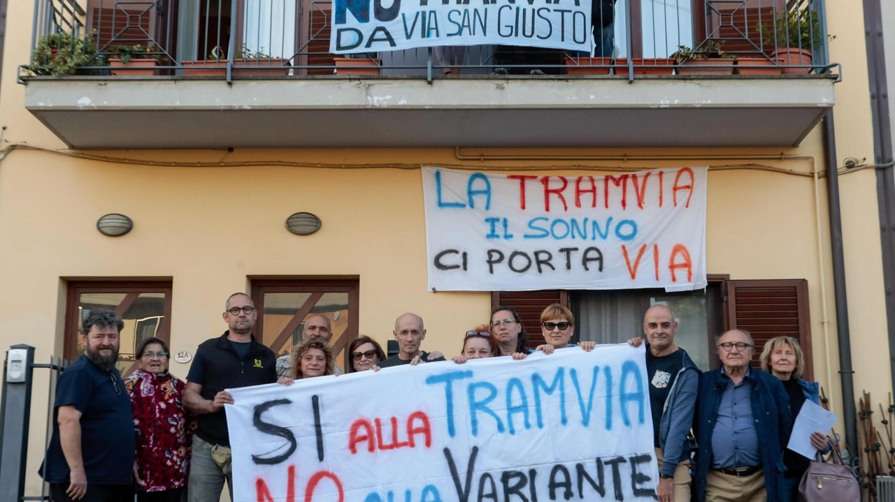 I residenti di via San Giusto replicano al sindaco. Rinviata l’assemblea di domani