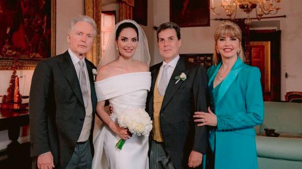 La figlia di Milly Carlucci sposa un principe in Toscana, festa a Montevettolini