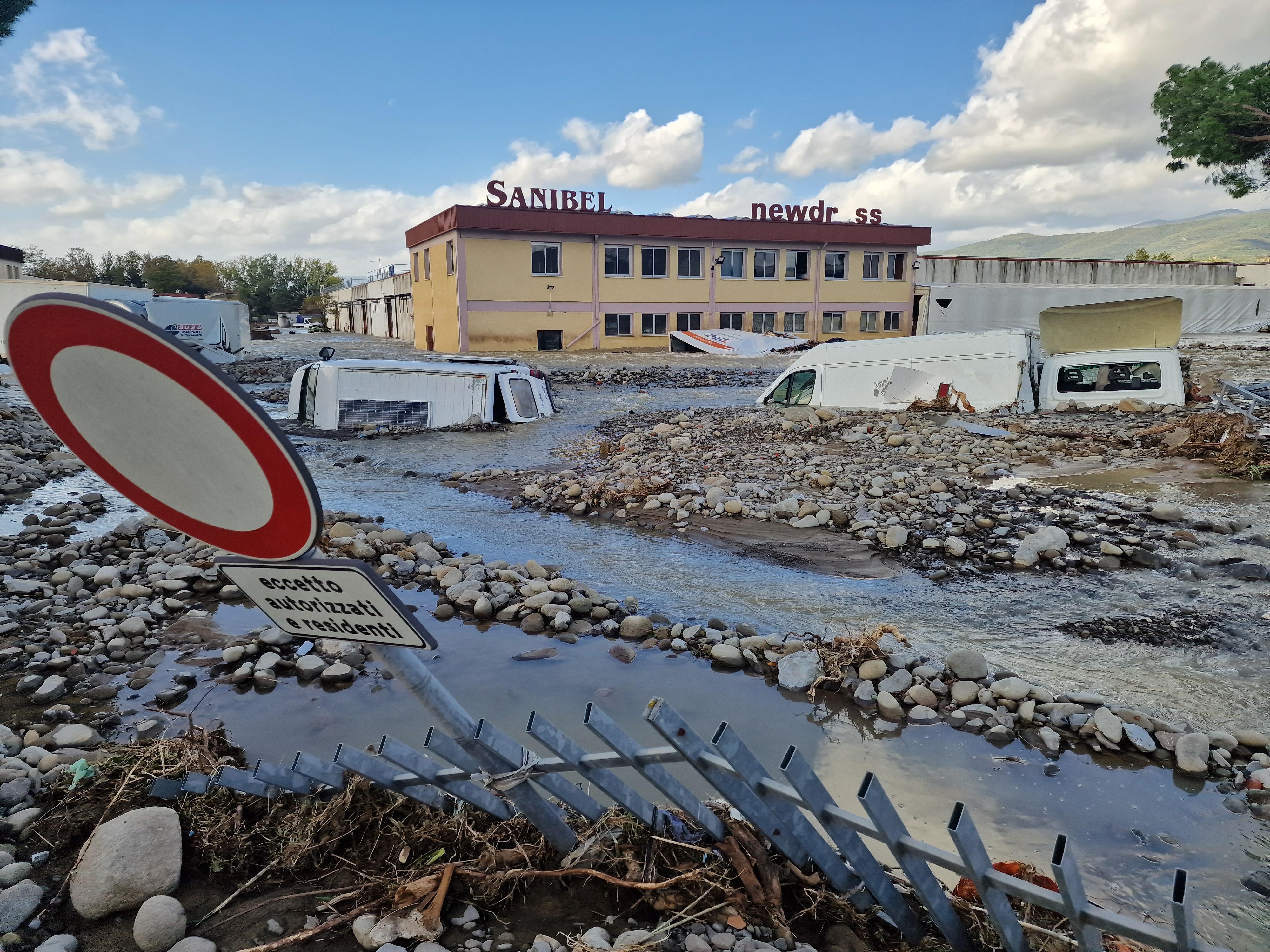 Alluvione nel Pistoiese, ferite ancora aperte. Argine da sistemare e attività in ginocchio