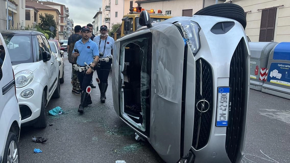 Si ribalta in via Aquileia, ferita 86enne