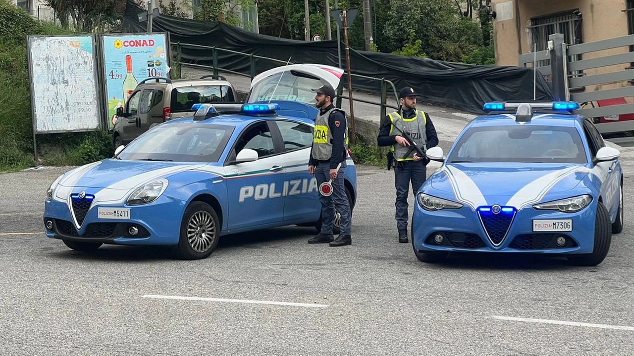 La polizia indaga sulla rapina ai danni del centro estetico (foto d’archivio)