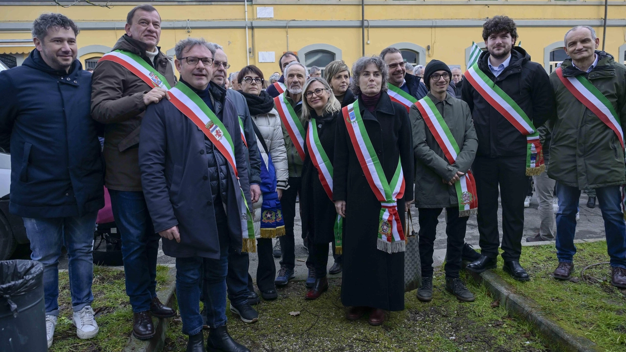 Chi si attendeva scintille e polemiche è rimasto deluso. La manifestazione per la Faentina, organizzata a Borgo San Lorenzo, ha...