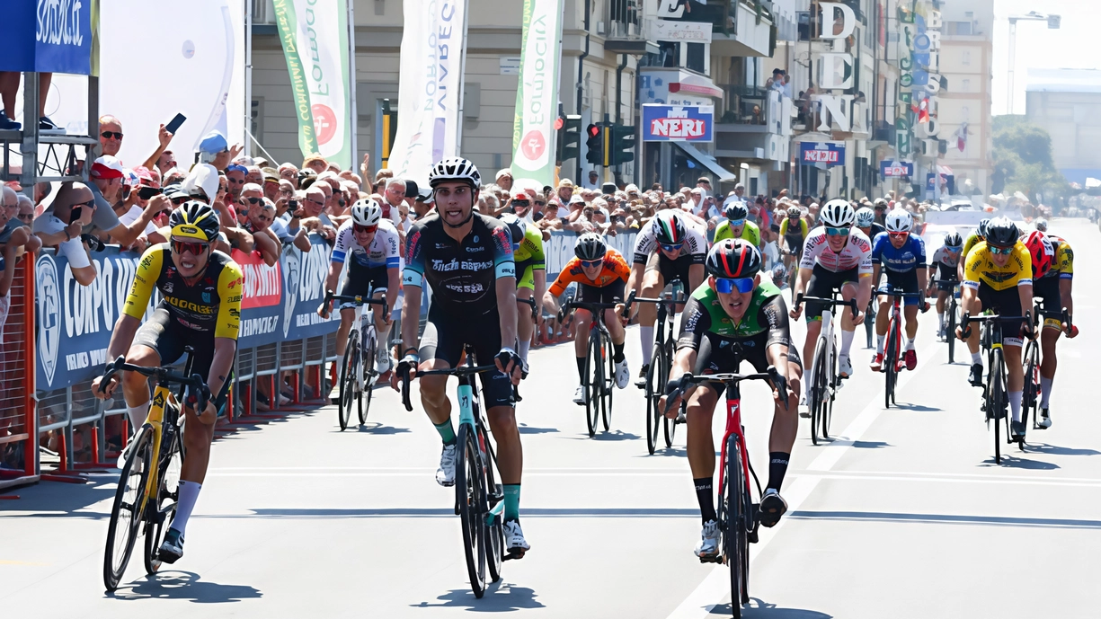 Firenze-Viareggio, la superclassica. Caccia grossa al Gp di Ferragosto