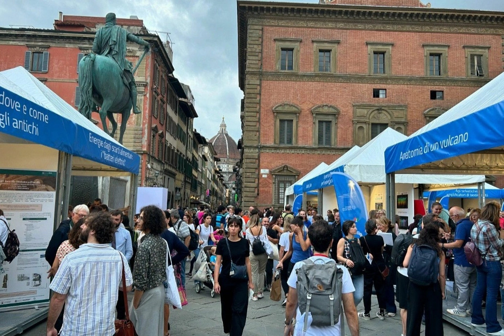 L'iniziativa in piazza Santissima Annunziata