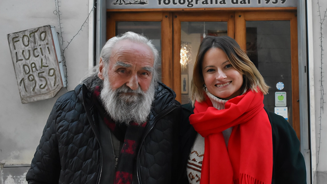 Cristina Berti, giovane titolare dello studio creato nel 1959 da Wallis Lucii insieme proprio all’esperto fotografo di Poggibonsi