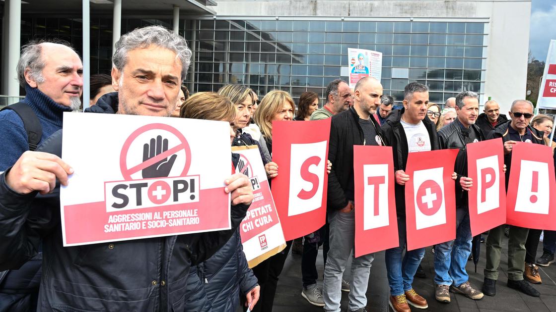 "Fermate le aggressioni". A Careggi tre casi a settimana. E le donne sono nel mirino