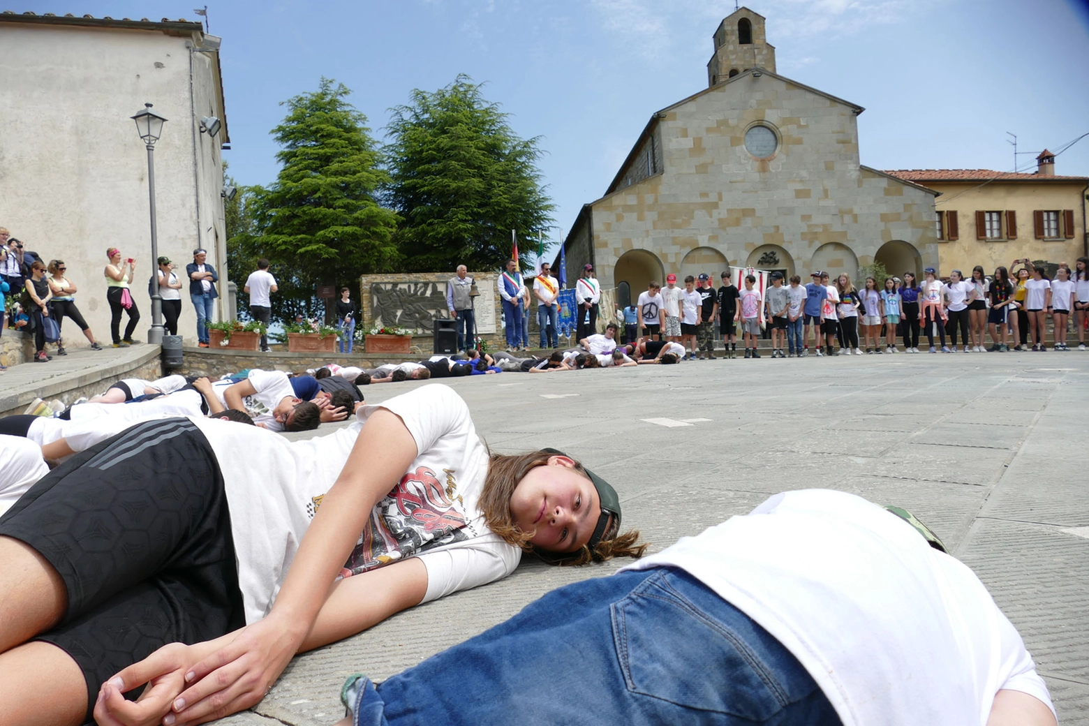 Un momento della manifestazione per ricordare le vittime del massacro di Civitella (Foto Cristini)