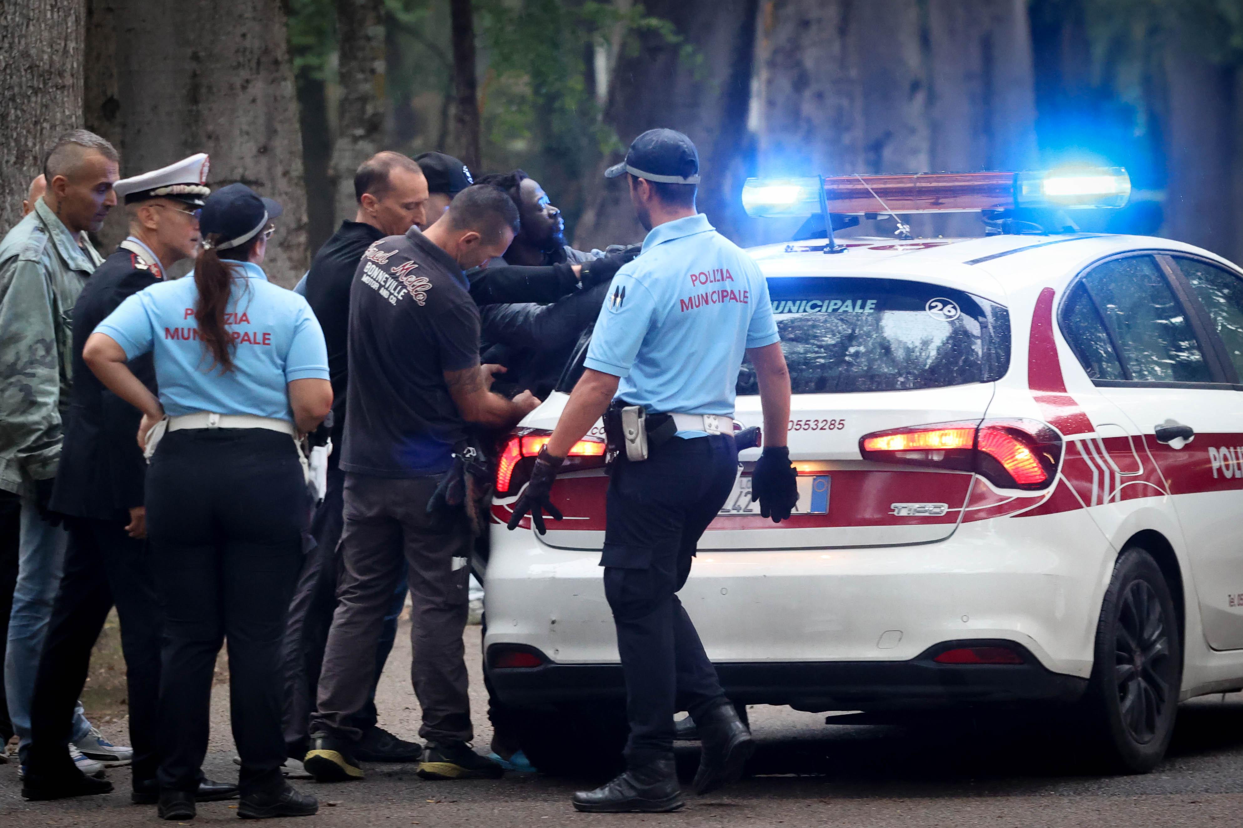 PolCascine al debutto: gli agenti sequestrano dosi di crack e eroina. “Risposte concrete”