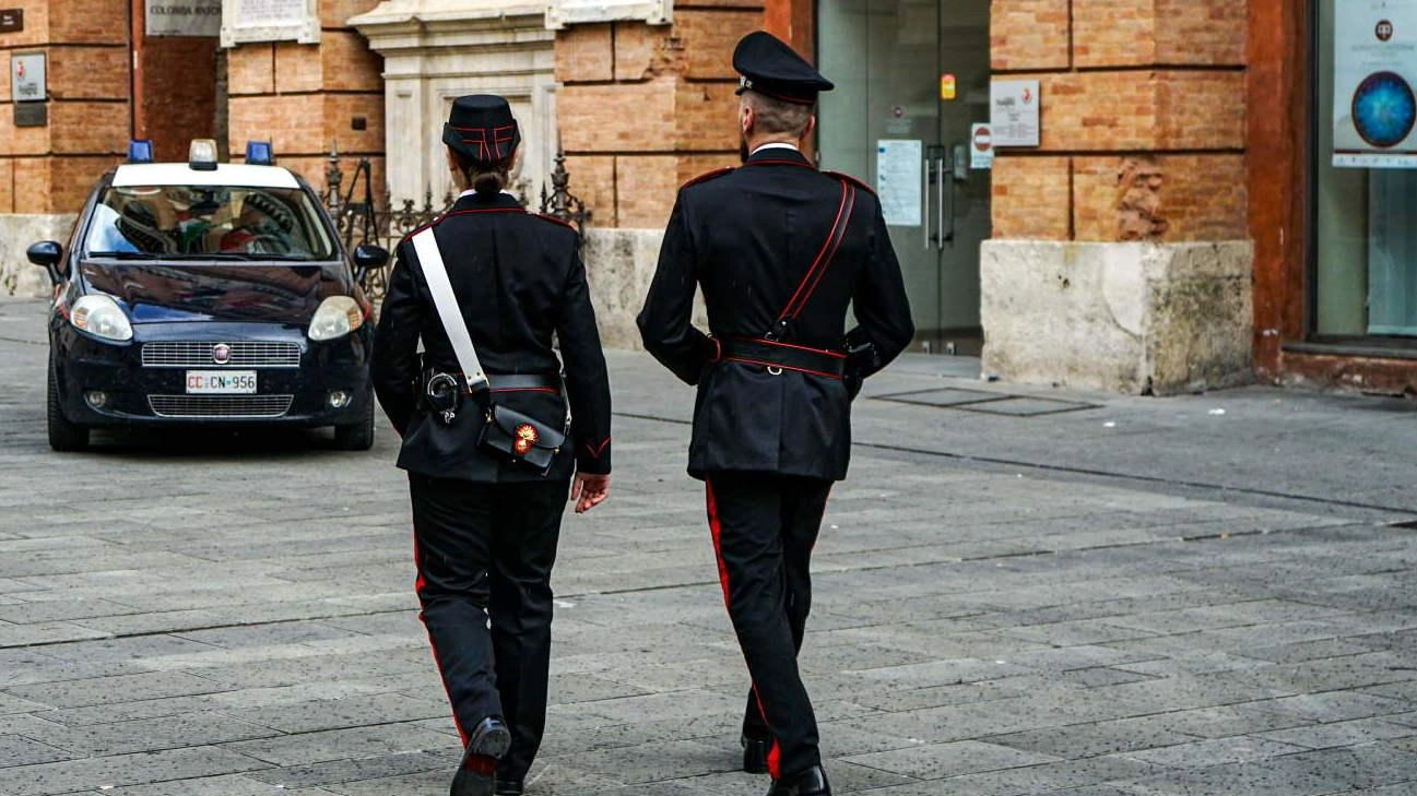 Salva la mamma dalle botte del padre. Bimbo di nove anni chiama i soccorsi. Anni di violenze tra le mura di casa