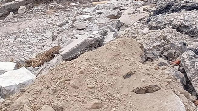 Senz’acqua per un tubo rotto al cantiere del ponte a Pracchia: "Disagi per residenti e turisti"