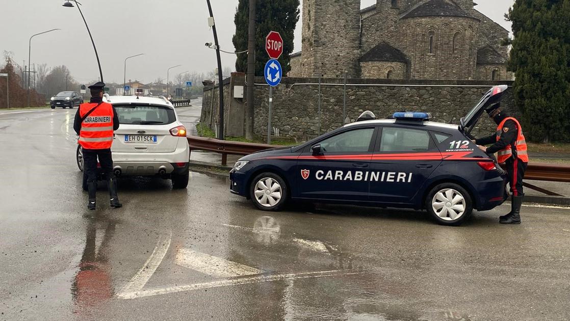 Maltrattamenti e aggressioni al padre anziano, 36enne arrestato ad Aulla