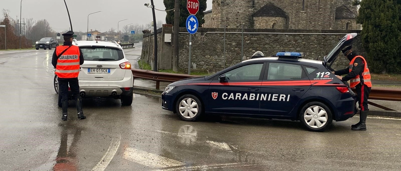 Maltrattamenti e aggressioni al padre anziano, 36enne arrestato ad Aulla