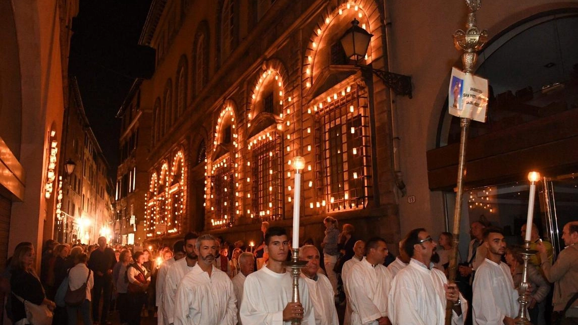 Un momento della processione degli scorsi anni (Foto Alcide)