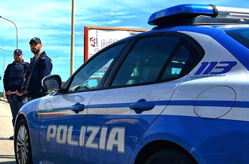 Migranti sfruttati, un ricercato arrestato in Toscana