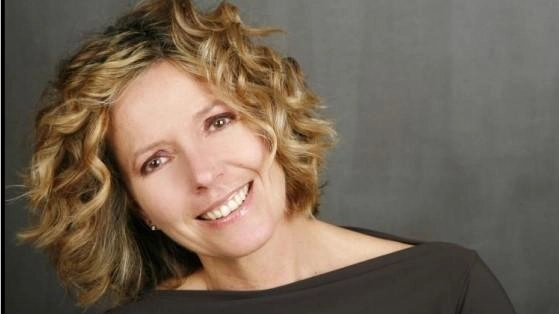 Domani al Teatro Romano la popolare attrice nel testo di Ghiannis Ritsos