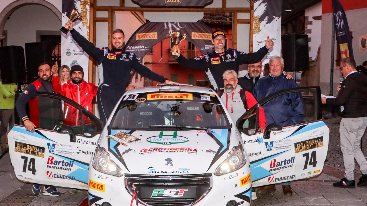 Il pilota aretino Luigi Caneschi ha vinto il Trofeo Rally4/R2 nell’International Rally Cup, grazie alla costanza e alla vittoria al Rally Internazionale Casentino. Affiancato dal copilota Edoardo Caraffini, Caneschi ha conquistato il titolo dopo una stagione di successi e sacrifici.