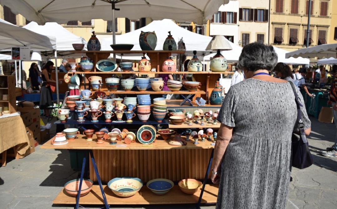 Firenze, torna la Fiera della Ceramica in piazza Santa Croce