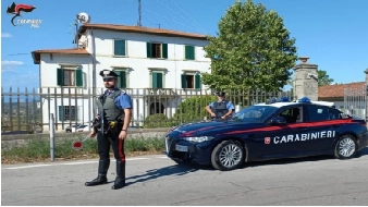 I carabinieri della compagnia di San Miniato durante le operazioni di controllo