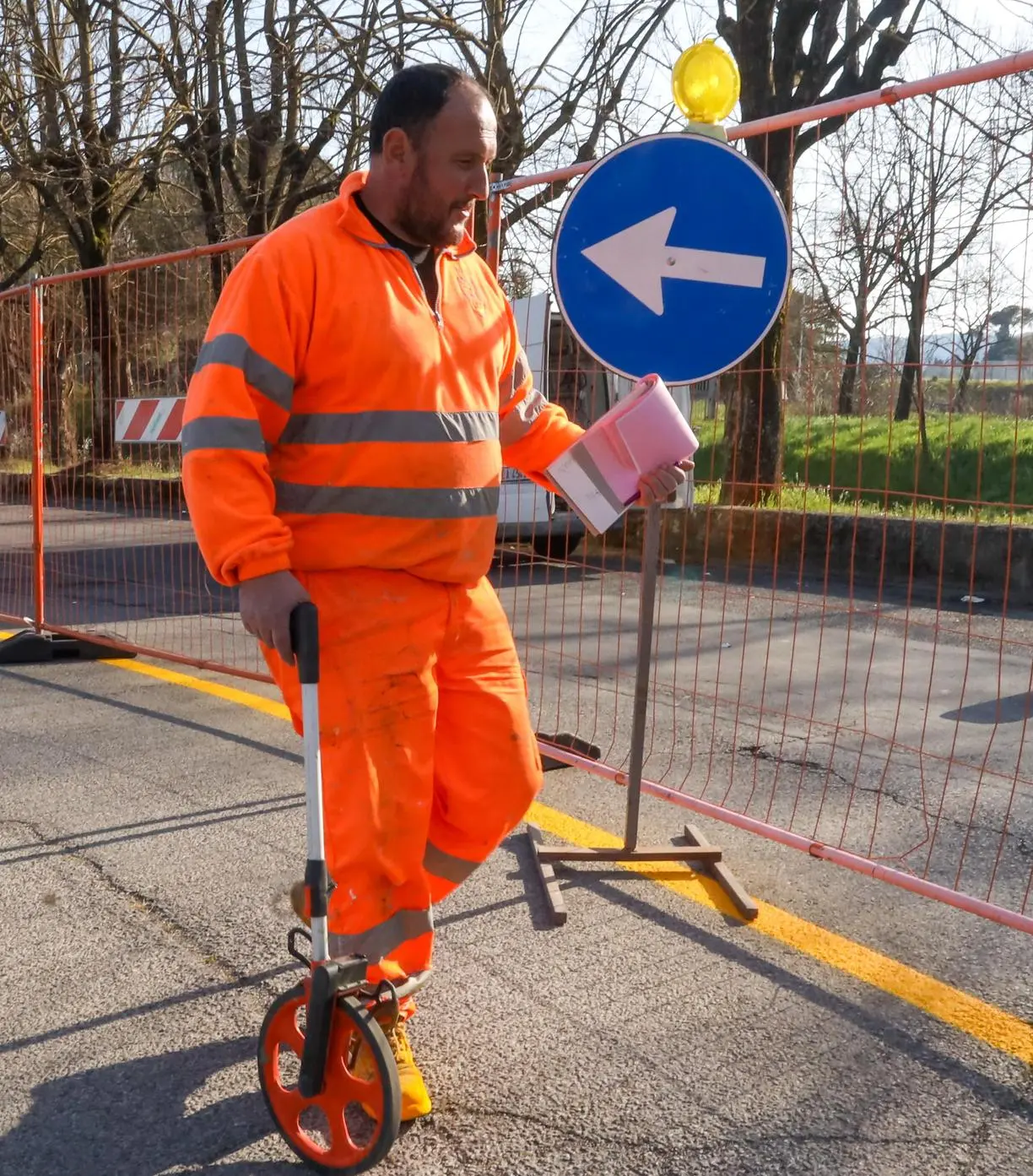 Caos sulla Bolognese. Code e disagi per lavori. Si attivano i movieri