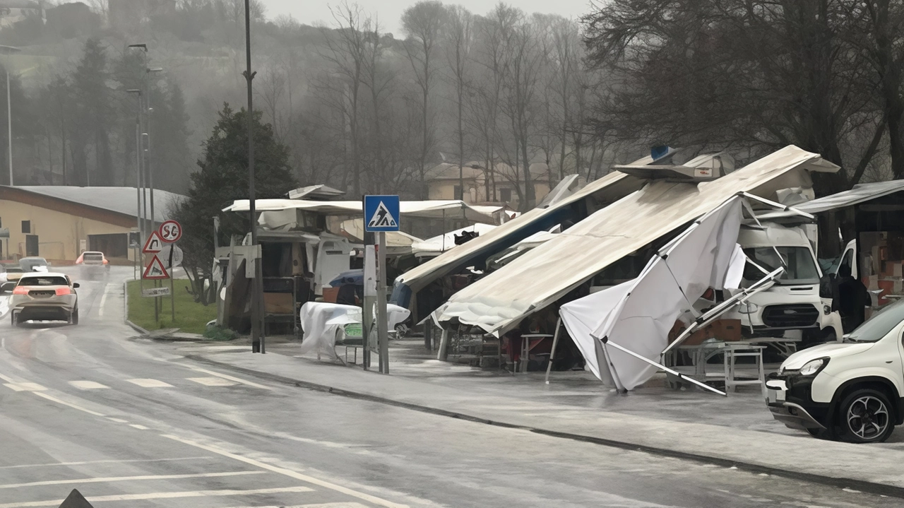 Alcuni gazebo, nonostante fossero stati piazzati a terra e ben fissati, non hanno resistito alla furia degli elementi, venendo strappati dalla forza del vento