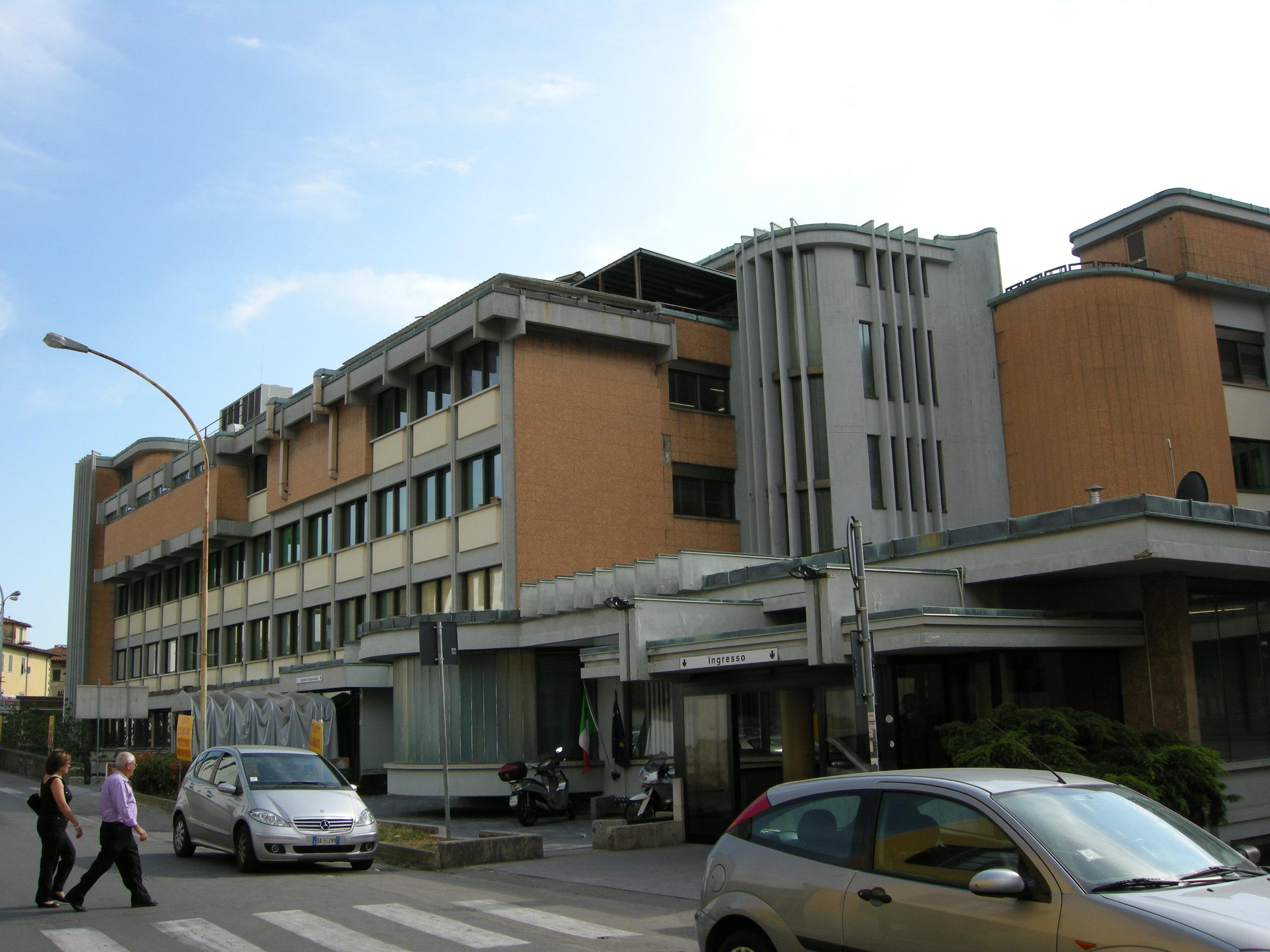 https://www.lanazione.it/image-service/view/acePublic/alias/contentid/MjI5N2Y0NmEtYzY1NS00/0/l-ospedale-di-pescia.jpeg