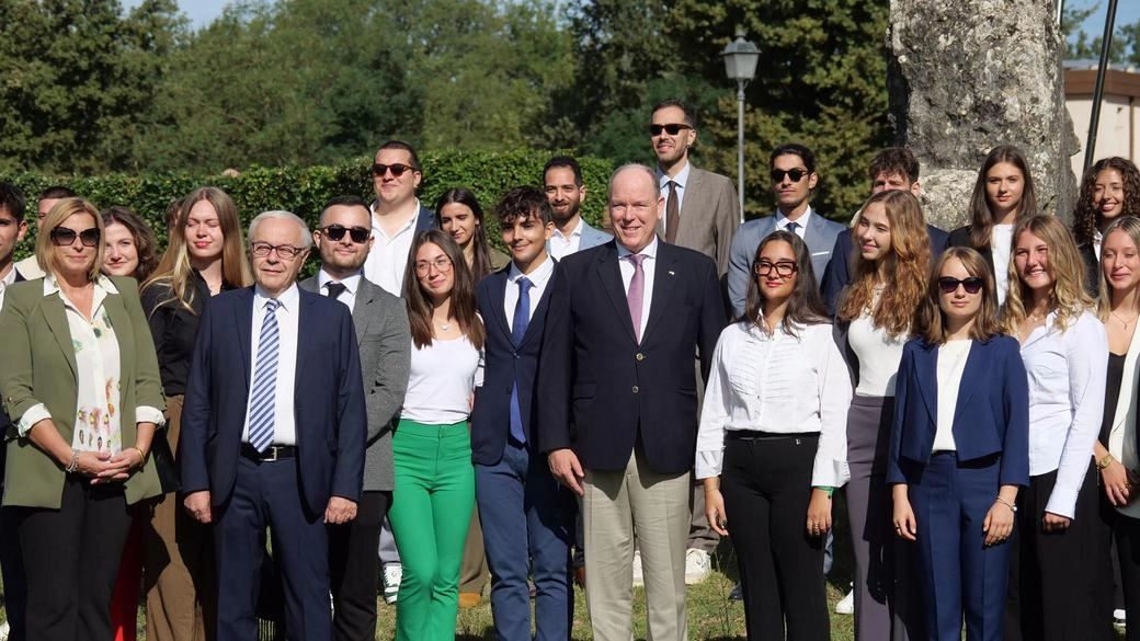 Il Principe Alberto II incontra i giovani di Rondine in una domenica di confronto e ascolto tra il Sovrano e gli studenti