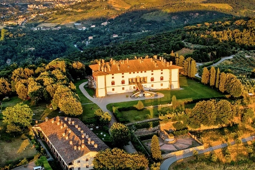 La villa del matrimonio di Cecilia Rodriguez e Ignazio Moser