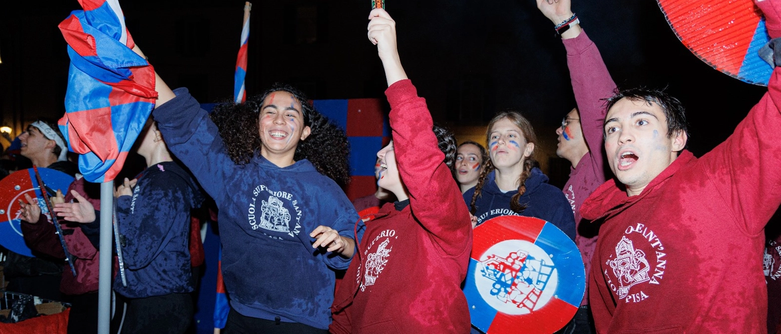 Per la prima volta tutte e tre le università hanno partecipato alla battaglia, a suon di gavettoni, che si è tenuta in piazza San Francesco.