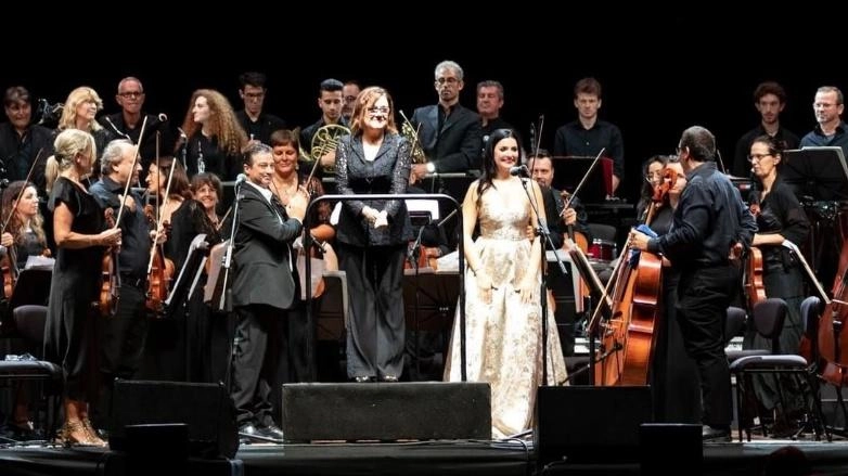 Stasera apre la stagione del Teatro Guglielmi. Sul palco l’orchestra del Festival di Torre del Lago.