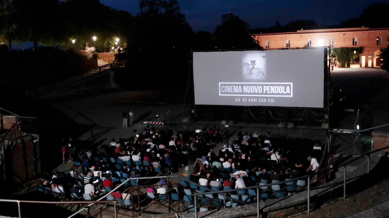 La rinascita del cinema all’aperto. Film sotto le stelle, la bella stagione