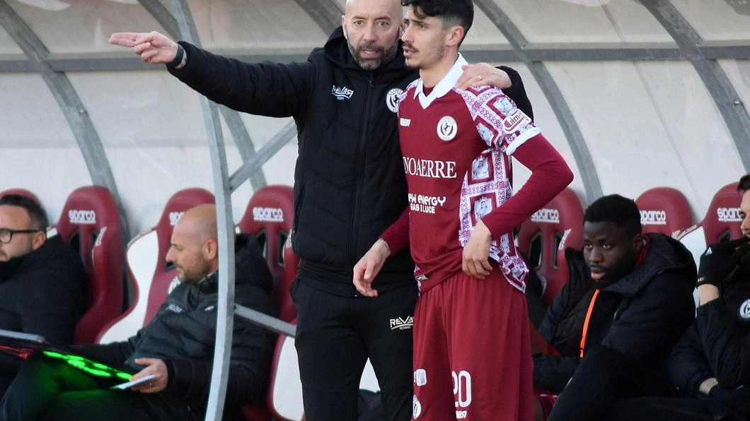 La squadra, agli ordini di Cristian Bucchi e dello staff, continua la preparazione in avvicinamento alla sfida di Rimini. In campo col gruppo anche il neo arrivato Dezi