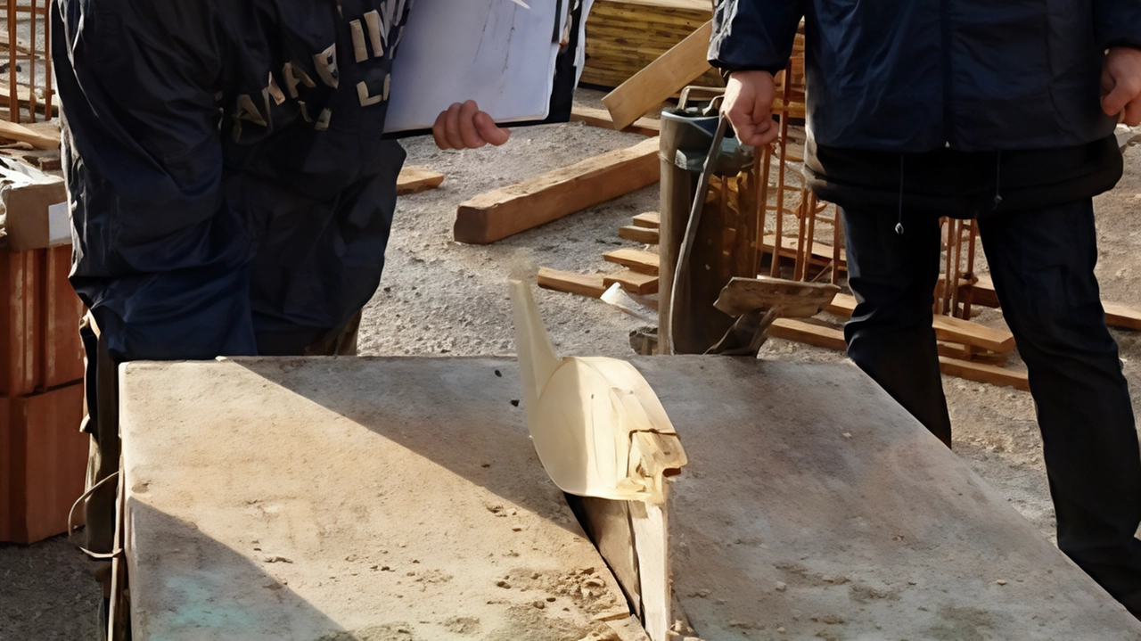 Giovedì mattina i militari della Compagnia di Bibbiena supportati da personale specializzato del Comando carabinieri Tutela del Lavoro- Nil (Nucleo Ispettorato del Lavoro) di Arezzo hanno condotto un’attività ispettiva nel cantiere