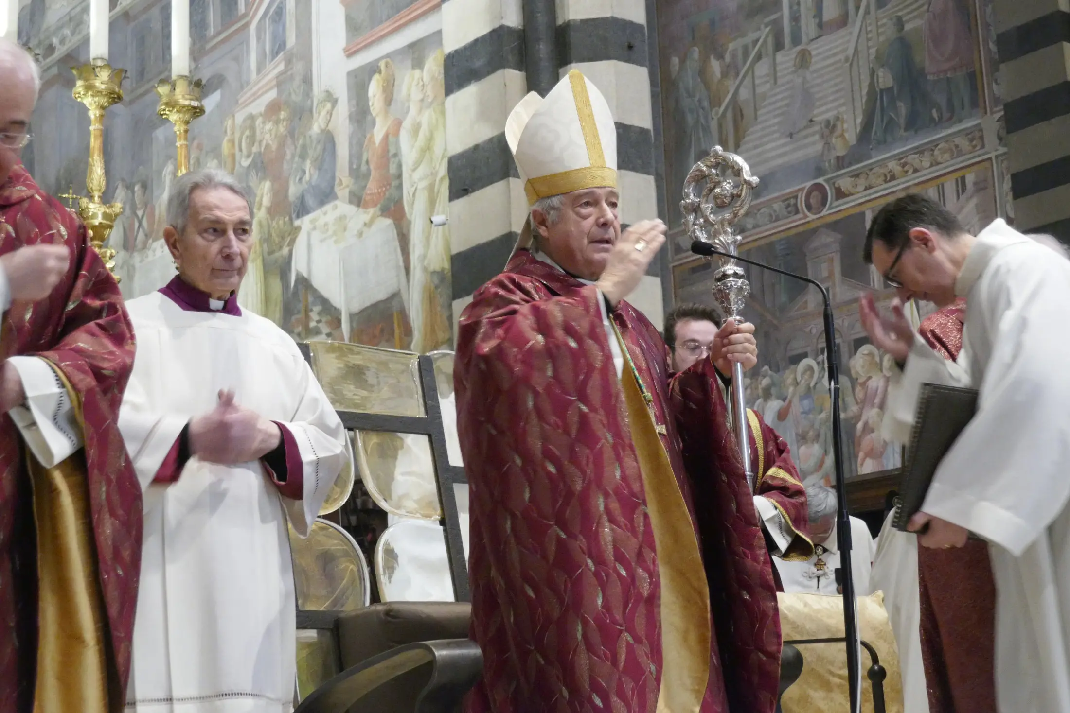 Santo Stefano, la festa di Prato. Le parole del vescovo Nerbini