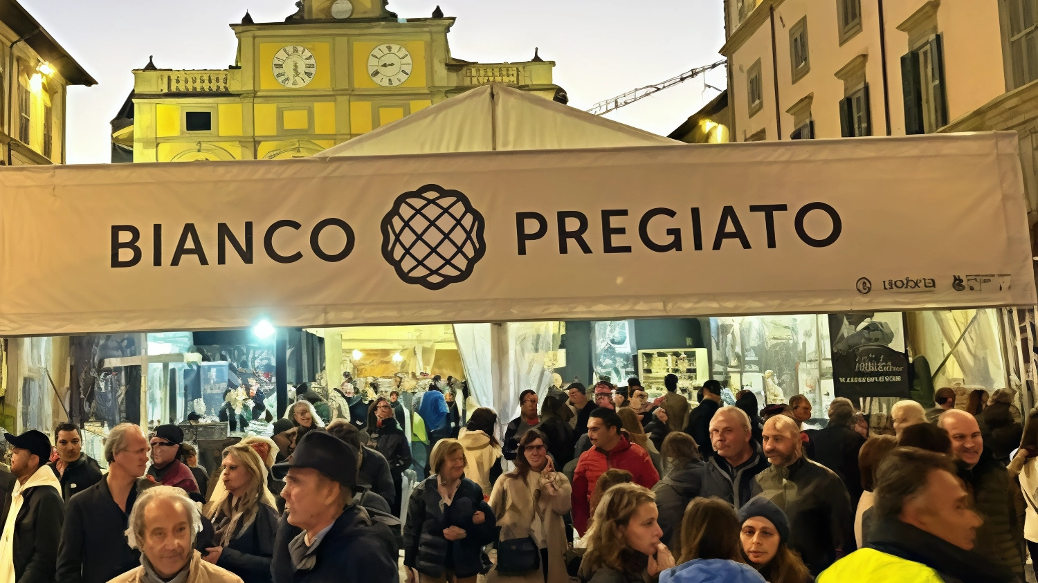 Sua maestà il tartufo bianco. In campo mille cavatori