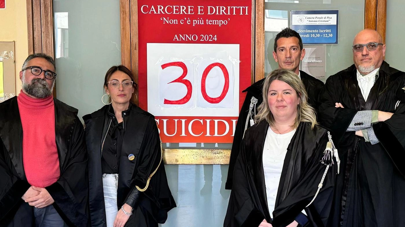 Avvocati: stop udienze: "Dramma nelle carceri. Condizioni disumane e degradanti in cella"