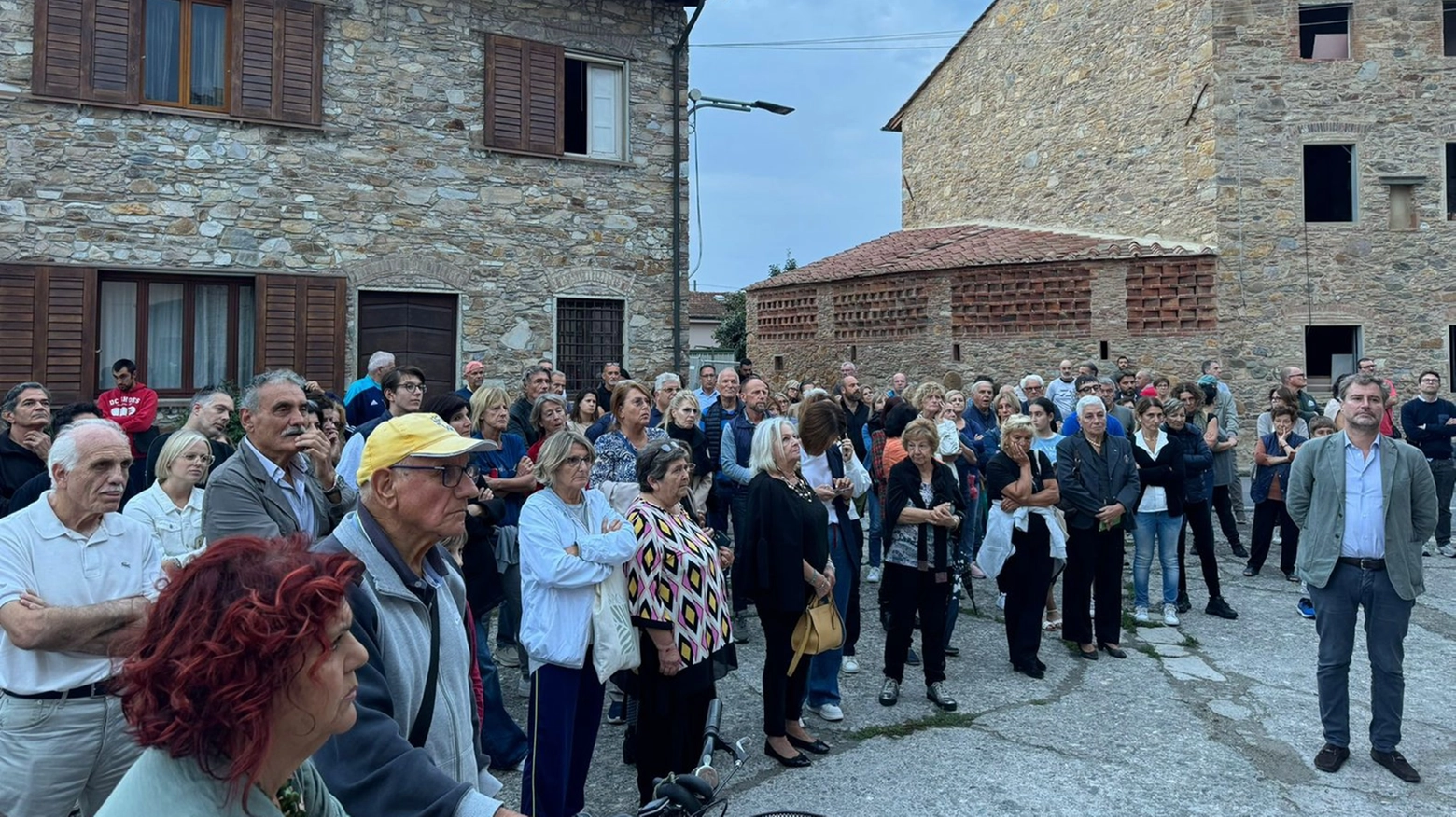 Un momento dell’incontro con il sindaco ad Antraccoli (foto Alcide)