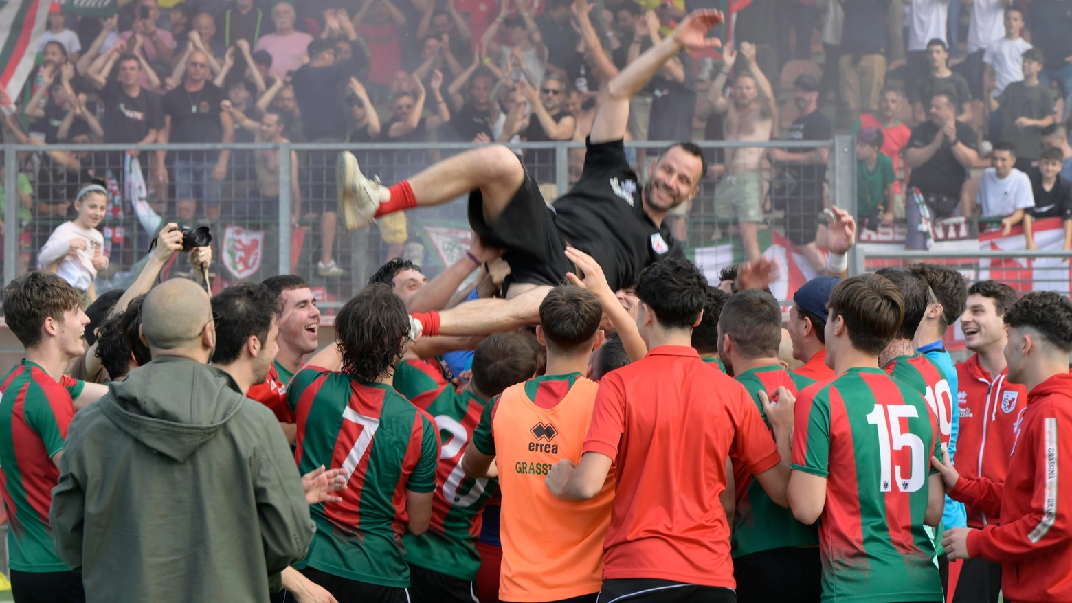 La festa del Grassina per la promozione in Eccellenza (foto Germogli)