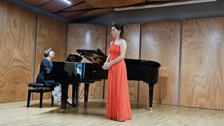 Sabato 13 luglio si parla di ‘Manon Lescaut’ con la pianista Silvia Gasperini e il soprano Katerina Kotsou
