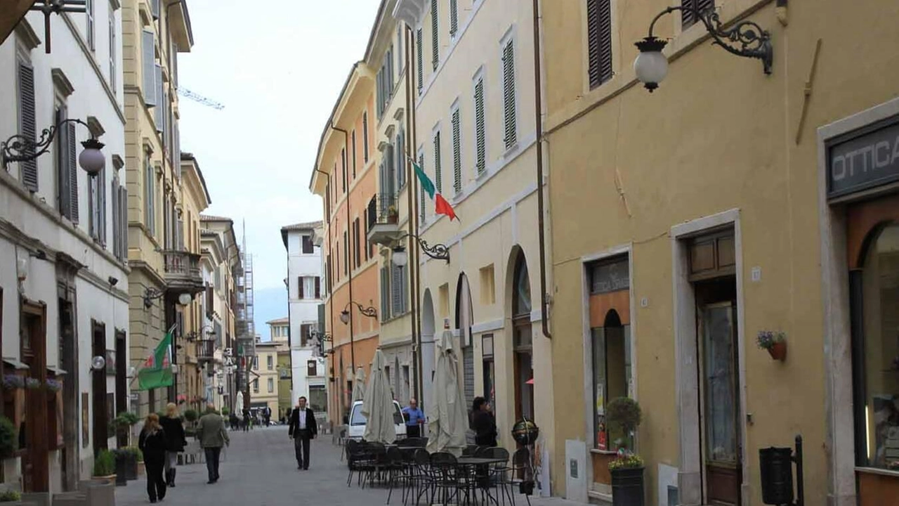 Dopo la protesta in Consiglio comunale per lo spostamento dei varchi della Ztl, i commercianti alzano bandiera bianca e...