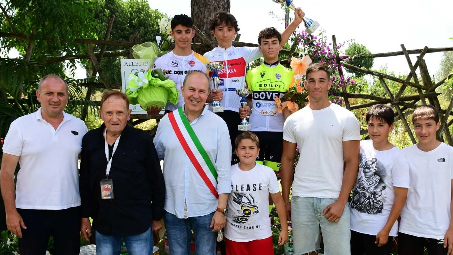 La Ciclistica Mobilieri Ponsacco ha organizzato con successo i Campionati Toscani esordienti, con partecipazione da tutta la regione. Vittorie per Iacopi e Menici.