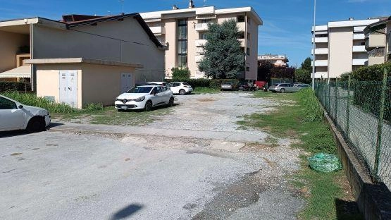 Il piano per la sosta. Tre nuovi parcheggi