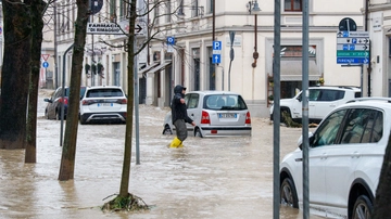 Maltempo in Toscana, scuole chiuse anche sabato 15: ecco dove