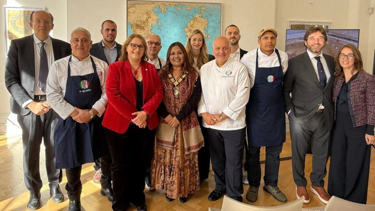 Andrea Jeriri vince la competizione culinaria all’Istituto italiano di cultura nella capitale britannica .