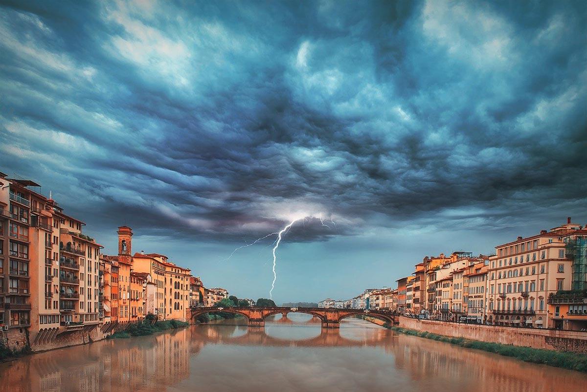 Maltempo, codice giallo a Firenze per la pioggia