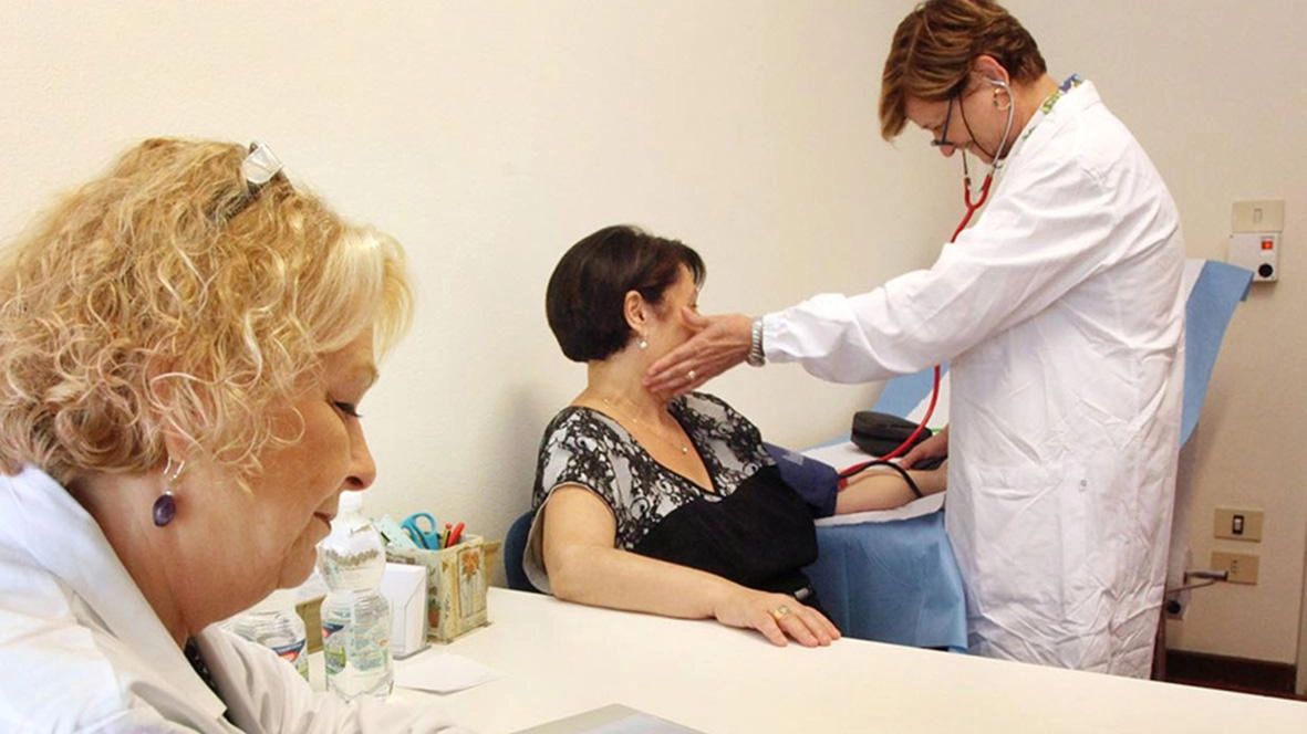 POMARANCE Terzo medico a Pomarance: dopo il bando deserto la situazione si rischiara, dato che un medico ha dato la propria...