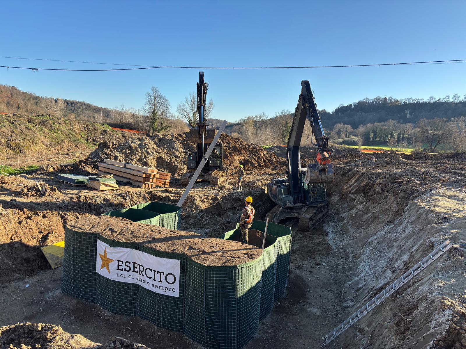 Maxi ordigno bellico spunta dal cantiere per il viadotto: bomba d’aereo da mille libbre