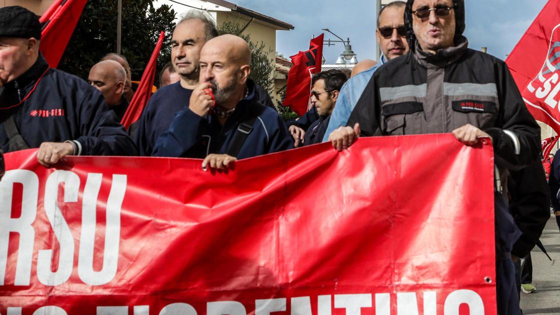 Cartonificio, slitta il trasferimento. Ma ci sono due offerte per la fabbrica